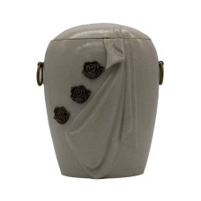 Urna kompozit gyászfátyol fehér márvány rózsás Urna kompozit gyászfátyol fehér márvány rózsás