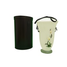 Üvegopál urna kála mintával mintával fehér színben fém keszonnal